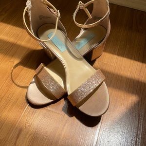 Sexy Betsey Johnson gold glitter block heels!